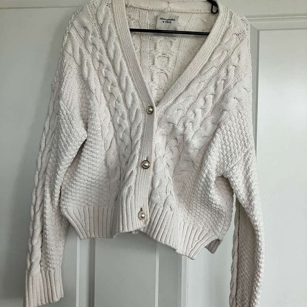 Abercrombie knit cardigan